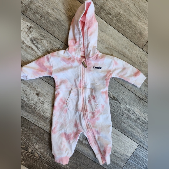 Levi's tie-dye baby girls romper- Pink/White - Picture 3 of 7